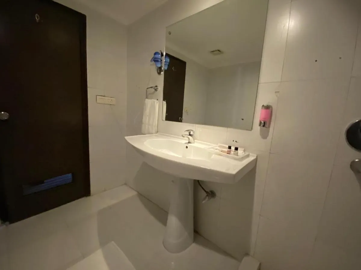 Hotel The Pearl Chandigarh