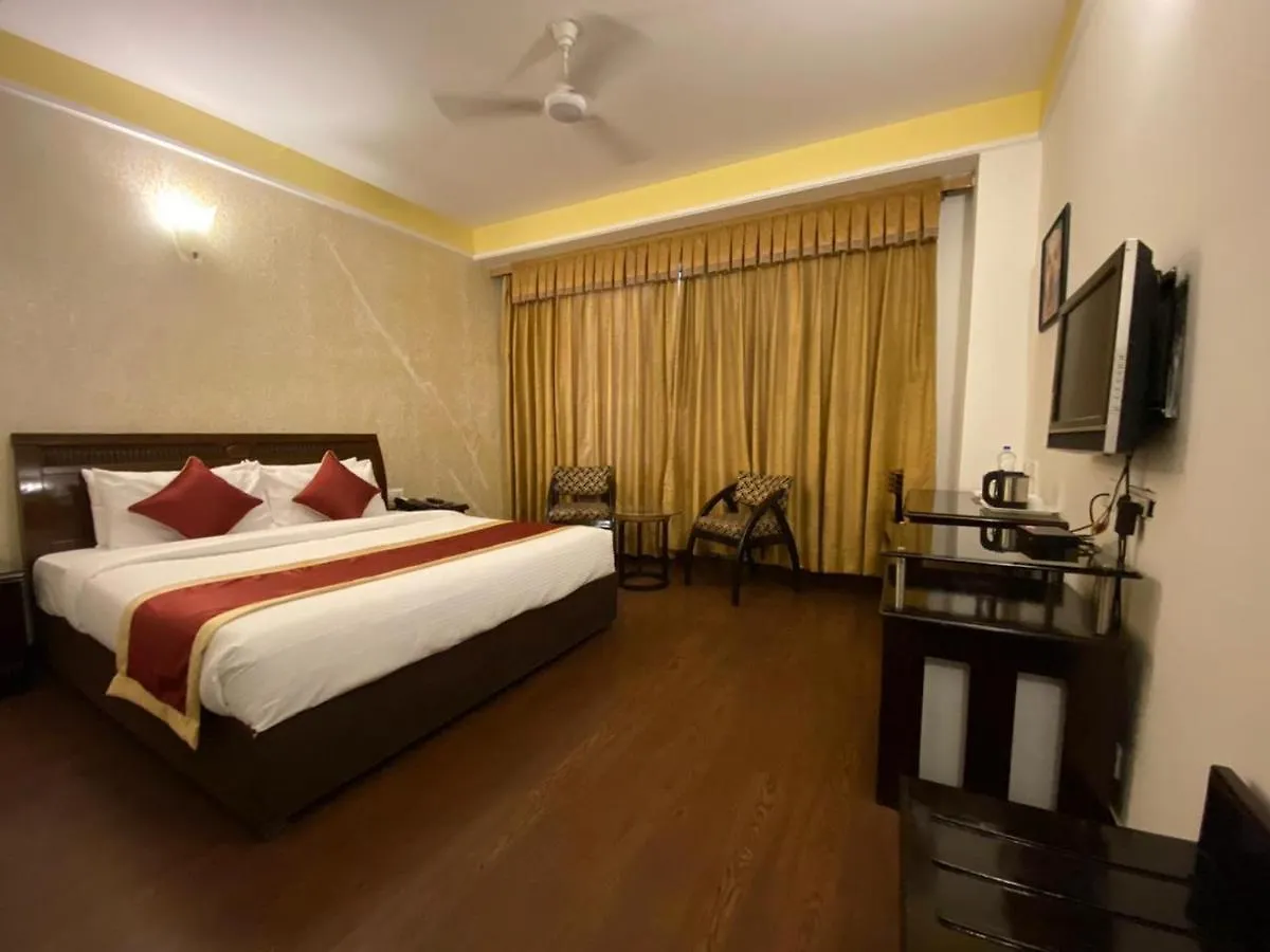 ***  Hotel The Pearl Chandigarh India